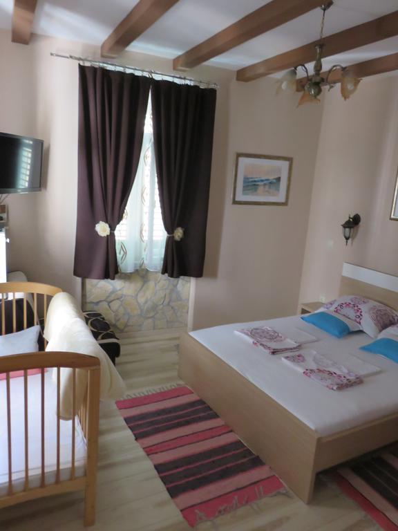 Apartment Barbara - Bojana Šibenik Rum bild