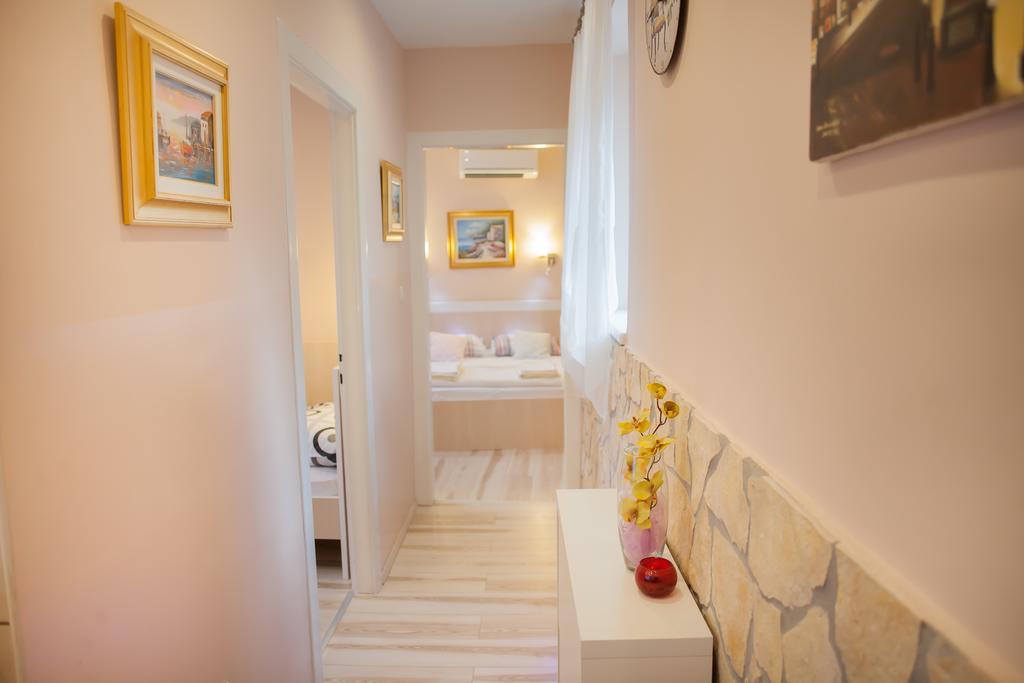 Apartment Barbara - Bojana Šibenik Exteriör bild
