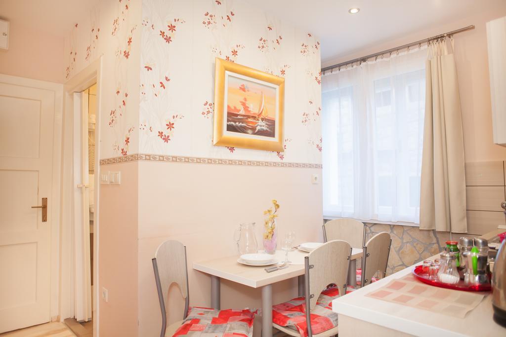 Apartment Barbara - Bojana Šibenik Exteriör bild