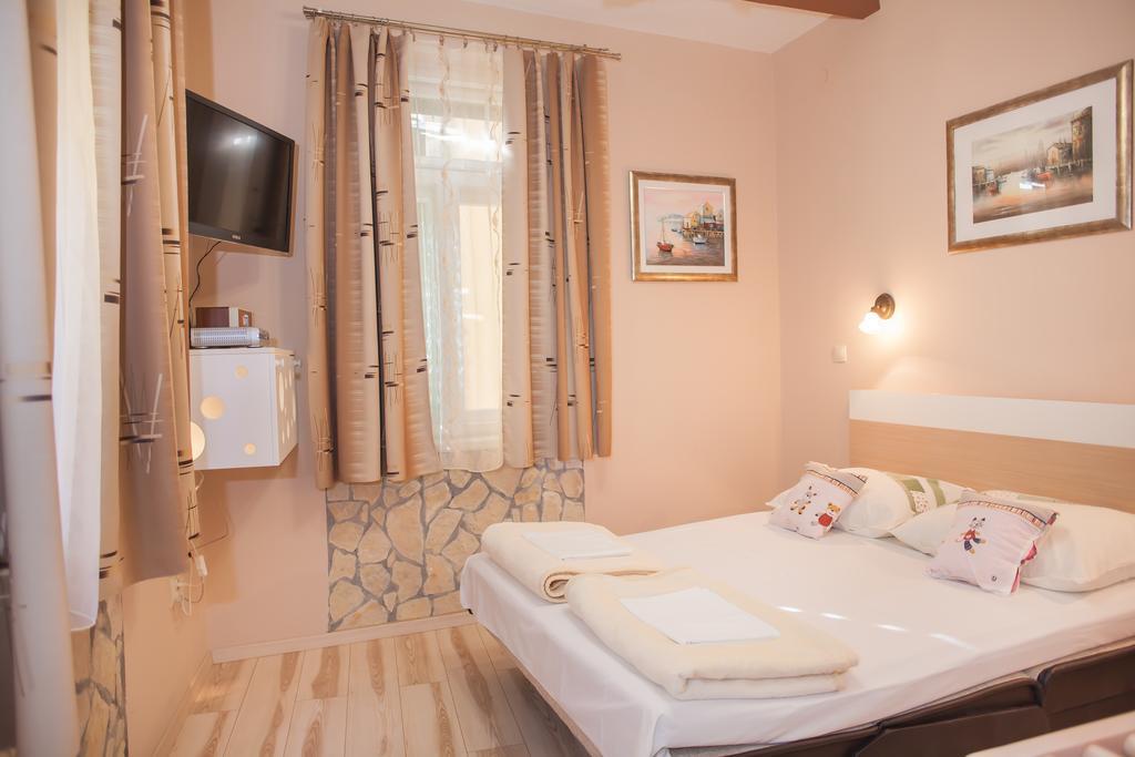 Apartment Barbara - Bojana Šibenik Exteriör bild